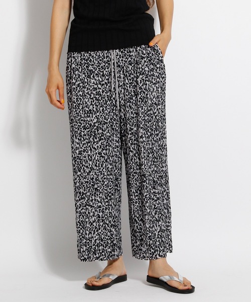 niko and...(ニコアンド)の「サラサラUVカットプリーツパンツ(その他パンツ・レディース・ライトグレー/ブラック/パープル/チャコール/ダークグレー/アイボリー・MEDIUM/LARGE)」の5枚目の写真