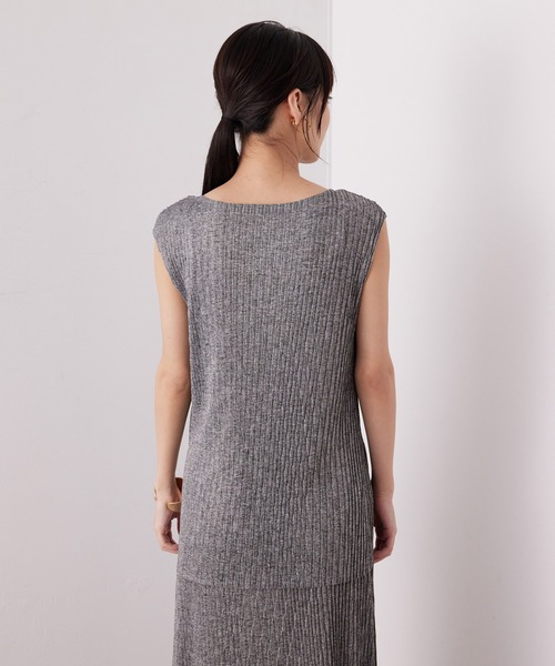 SALON adam et rope'（サロン アダム エ ロペ）の「【セットアップ対応】ホールガーメントニットプリーツプルオーバー（Tシャツ/カットソー・レディース・グレー/ベージュ・FREE）」の12枚目の写真