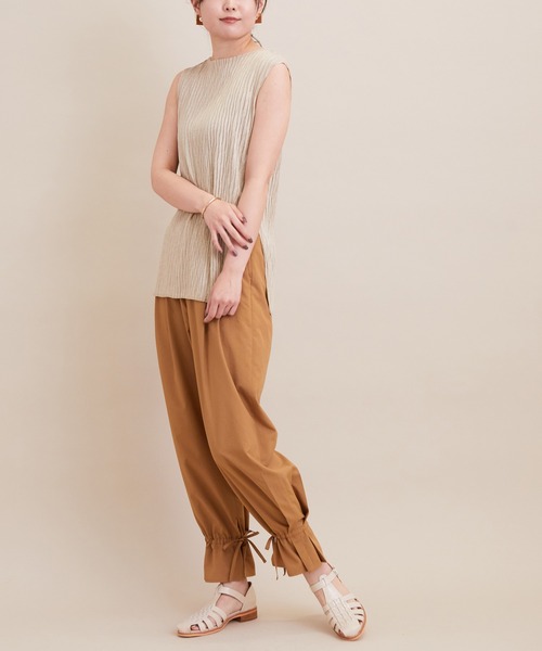 SALON adam et rope'（サロン アダム エ ロペ）の「【セットアップ対応】ホールガーメントニットプリーツプルオーバー（Tシャツ/カットソー・レディース・グレー/ベージュ・FREE）」の15枚目の写真