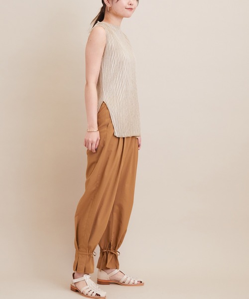 SALON adam et rope'（サロン アダム エ ロペ）の「【セットアップ対応】ホールガーメントニットプリーツプルオーバー（Tシャツ/カットソー・レディース・グレー/ベージュ・FREE）」の14枚目の写真