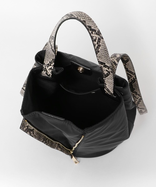 RODE SKO（ロデスコ）の「MATILDA ナイロンコンビバケツ（ショルダーバッグ・レディース・ベージュ/ブラック・ONE）」の12枚目の写真