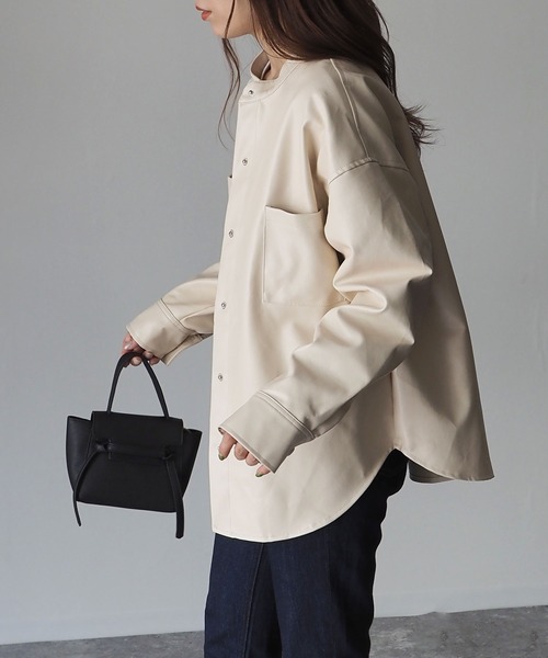 Riberry(リベリー)の「スタンドカラーシャツジャケット(ライダースジャケット・レディース・ブラック/オリーブ/アイボリー・MEDIUM)」の15枚目の写真