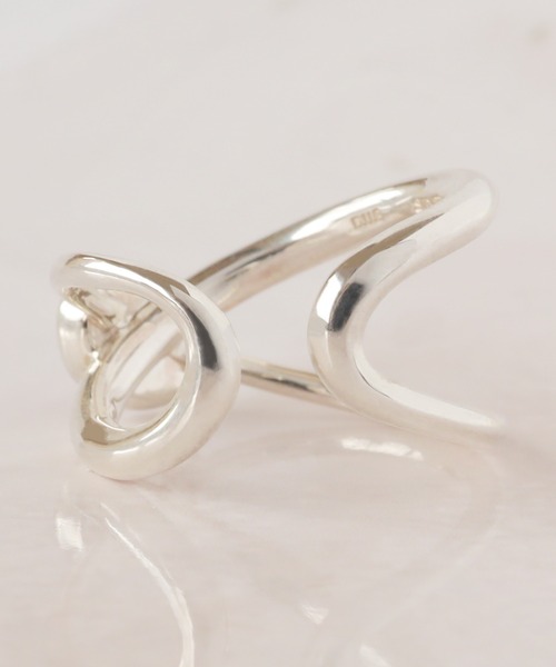 D.U.E(ディー・ユー・イー)の「D.U.E カボションクロスシルバーリング(リング・レディース・ライトグレー/レッド・FREE)」の11枚目の写真