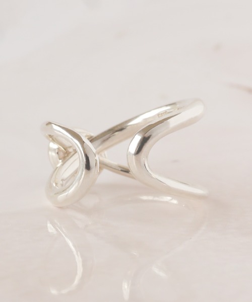 D.U.E(ディー・ユー・イー)の「D.U.E カボションクロスシルバーリング(リング・レディース・ライトグレー/レッド・FREE)」の9枚目の写真