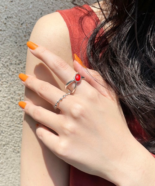 D.U.E(ディー・ユー・イー)の「D.U.E カボションクロスシルバーリング(リング・レディース・ライトグレー/レッド・FREE)」の13枚目の写真