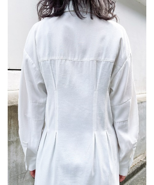 ENVYM（アンビー）の「ウエストタックＳＨ（シャツ/ブラウス・レディース・ホワイト/ブラック・FREE）」の6枚目の写真