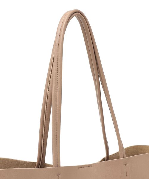 SHIPS（シップス）の「フェイクレザービッグトート◆（トートバッグ・レディース・ブラック/ベージュ・ONE SIZE）」の15枚目の写真