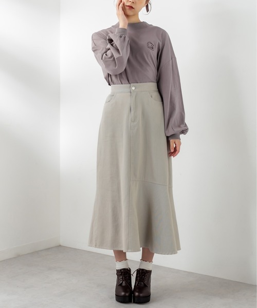 OLIVE des OLIVE（オリーブデオリーブ）の「モックネックLOVE　ロンT（Tシャツ/カットソー・レディース・ベージュ/パープル/オフホワイト/スミクロ/ライトブラウン・FREE）」の19枚目の写真