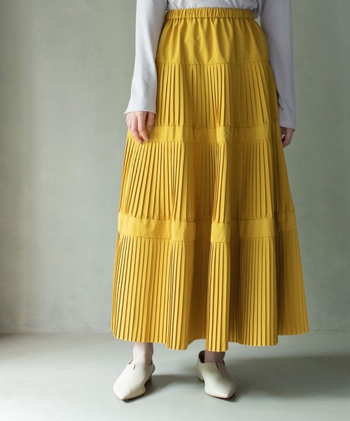 MARECHAL TERRE(マルシャルテル)の「ティアードプリーツスカート(スカート・レディース・チャコールグレー/ブラック/ネイビー/イエロー・MEDIUM)」の14枚目の写真
