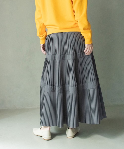 MARECHAL TERRE(マルシャルテル)の「ティアードプリーツスカート(スカート・レディース・チャコールグレー/ブラック/ネイビー/イエロー・MEDIUM)」の10枚目の写真
