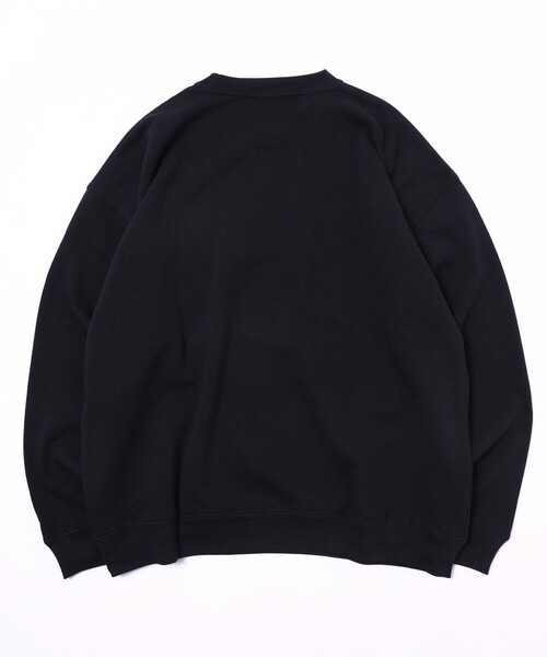 FREAK'S STORE(フリークスストア)の「WEB限定 ビッグシルエット 刺繍カレッジロゴ クルーネックスウェット/DELAWARE(スウェット・メンズ・ブラック/グレー/グレイッシュベージュ/ダークグリーン・SMALL/MEDIUM/LARGE)」の6枚目の写真