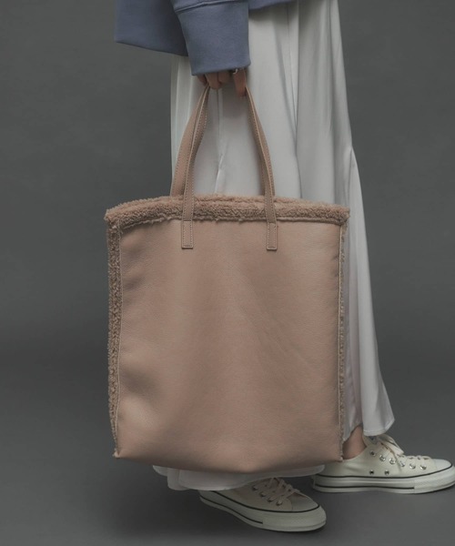 SENSE OF PLACE by URBAN RESEARCH(センスオブプレイスバイアーバンリサーチ)の「リバーシブルムートントートバッグ(トートバッグ・レディース・ブラック/ブラウン/モカ・ONE)」の3枚目の写真