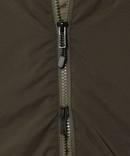 AVIREX（アヴィレックス）の「【AVI-TEX】フレキシブル ダウン ジャケット / FLEXIBLE DOWN COAT / アヴィレックス / AVIREX（ダウンジャケット/コート・メンズ・オリーブ/ブラック・LARGE/XX-LARGE/X-LARGE/MEDIUM）」の9枚目の写真