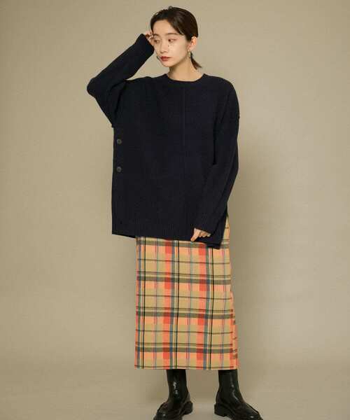 KBF（ケイビーエフ）の「アウトリンキングサイドボタンニット（ニット/セーター・レディース・ベージュ/ネイビー/アイボリー・ONE）」の19枚目の写真