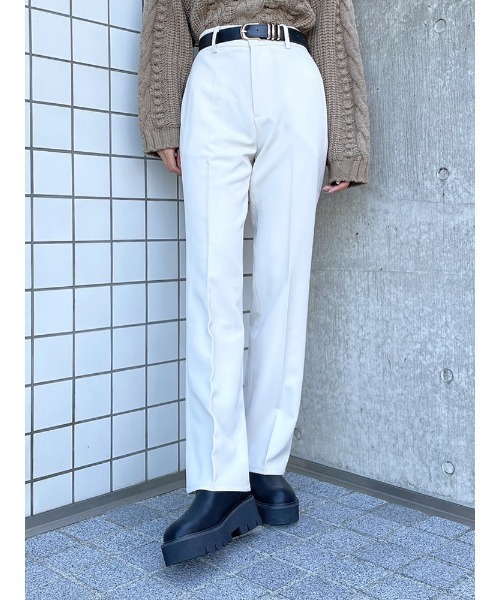 ENVYM(アンビー)の「センタープレスストレートPT(その他パンツ・レディース・ブラック/ブラウン/アイボリー・SMALL/MEDIUM)」の1枚目の写真