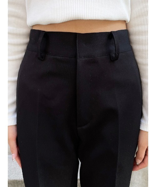 ENVYM(アンビー)の「センタープレスストレートPT(その他パンツ・レディース・ブラック/ブラウン/アイボリー・SMALL/MEDIUM)」の6枚目の写真