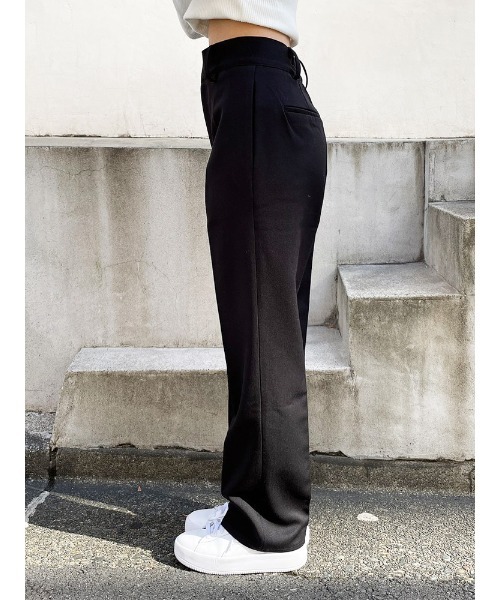 ENVYM(アンビー)の「センタープレスストレートPT(その他パンツ・レディース・ブラック/ブラウン/アイボリー・SMALL/MEDIUM)」の11枚目の写真