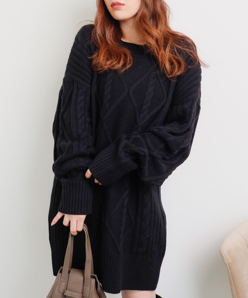 LIPSERVICE（リップサービス）の「BIGケーブルルーズニットワンピース(WEB限定)（ワンピース・レディース・ブラック/グレー/ブルー/ラベンダー/アイボリー・FREE）」の2枚目の写真