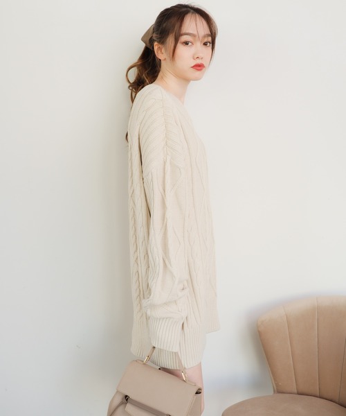 LIPSERVICE（リップサービス）の「BIGケーブルルーズニットワンピース(WEB限定)（ワンピース・レディース・ブラック/グレー/ブルー/ラベンダー/アイボリー・FREE）」の8枚目の写真