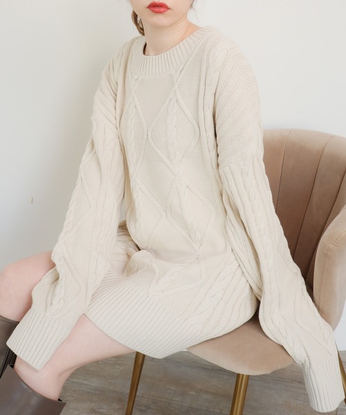 LIPSERVICE（リップサービス）の「BIGケーブルルーズニットワンピース(WEB限定)（ワンピース・レディース・ブラック/グレー/ブルー/ラベンダー/アイボリー・FREE）」の10枚目の写真