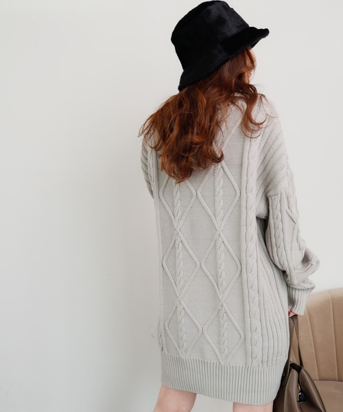 LIPSERVICE（リップサービス）の「BIGケーブルルーズニットワンピース(WEB限定)（ワンピース・レディース・ブラック/グレー/ブルー/ラベンダー/アイボリー・FREE）」の11枚目の写真