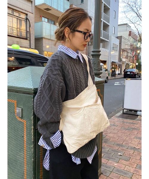 Ungrid（アングリッド）の「2wayケーブルニットカーデ（カーディガン/ボレロ・レディース・チャコールグレー/アイボリー・FREE）」の7枚目の写真