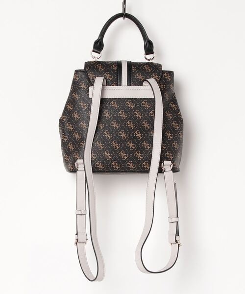 Guess(ゲス)の「KASINTA Flap Backpack(バックパック/リュック・レディース・ブラウン/ホワイト・ONE SIZE)」の11枚目の写真