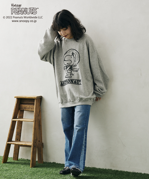 Vintage PEANUTS（ビンテージピーナッツ）の「【PEANUTS×SPORTS WEAR】別注 オーバーサイズ プリントスウェット（スウェット・メンズ・ブラック/グレー/ナチュラル/ネイビー/パープル・MEDIUM/LARGE/X-LARGE）」の11枚目の写真
