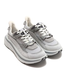 UGG（アグ）｜スニーカー（グレー系）一覧 - WEAR