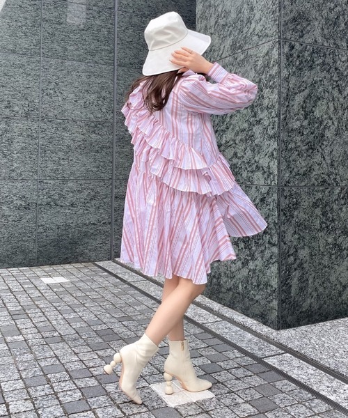 EIMY ISTOIRE（エイミーイストワール）の「アシンメトリーフリル