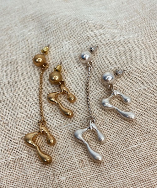 emouv by est（エモーヴバイエスト）の「emouv by est パーソナリティピアス（ピアス（両耳用）・レディース・ゴールド/シルバー・FREE）」の7枚目の写真
