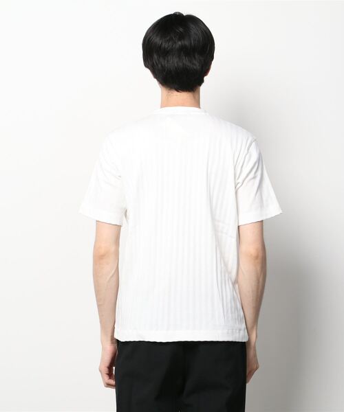 Paul Smith COLLECTION(ポールスミスコレクション)の「ワイドリブ Vネック カットソー / 124307 J2224(Tシャツ/カットソー・メンズ・ホワイト/ブラック・MEDIUM/LARGE/X-LARGE)」の5枚目の写真