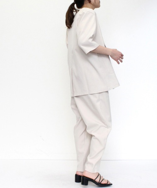 STYLEBLOCK(スタイルブロック)の「リネンタッチノーカラーハーフスリーブジャケット(ノーカラージャケット・レディース・ブラック/ベージュ/モカ・M)」の9枚目の写真