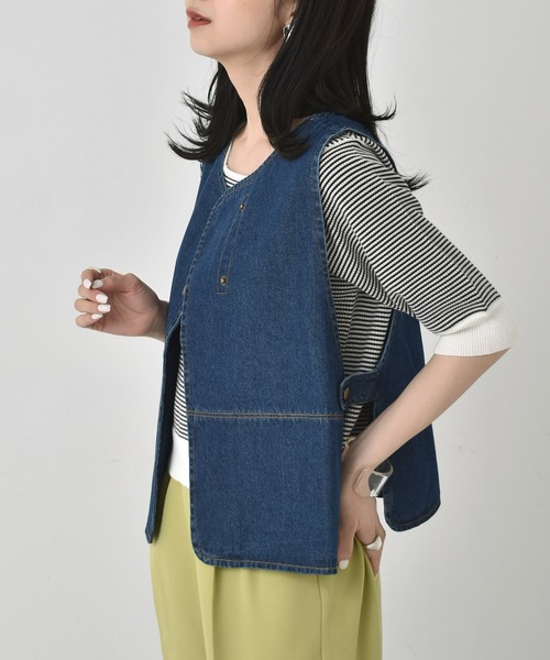 RETRO GIRL(レトロガール)の「ドット釦ベスト(ベスト・レディース・ブルー/オフホワイト/ブラック・FREE)」の3枚目の写真