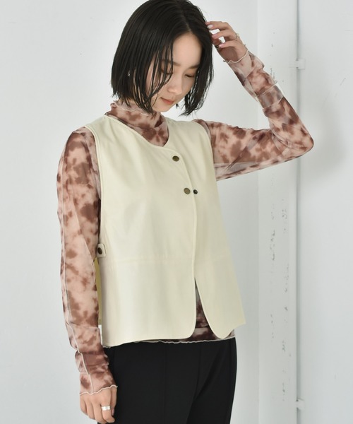 RETRO GIRL(レトロガール)の「ドット釦ベスト(ベスト・レディース・ブルー/オフホワイト/ブラック・FREE)」の13枚目の写真