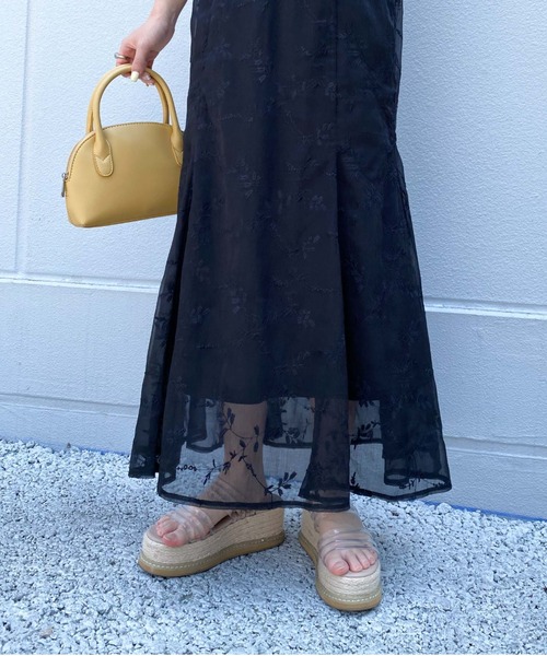 archives（アルシーヴ）の「バルーンスリーブ刺繍ワンピース（ワンピース・レディース・ブラック/オフホワイト/ミント/グレイッシュベージュ・MEDIUM）」の12枚目の写真