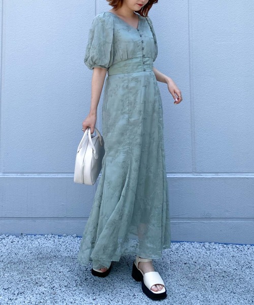 archives（アルシーヴ）の「バルーンスリーブ刺繍ワンピース（ワンピース・レディース・ブラック/オフホワイト/ミント/グレイッシュベージュ・MEDIUM）」の19枚目の写真