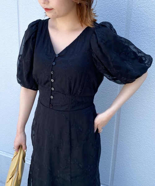 archives（アルシーヴ）の「バルーンスリーブ刺繍ワンピース（ワンピース・レディース・ブラック/オフホワイト/ミント/グレイッシュベージュ・MEDIUM）」の8枚目の写真