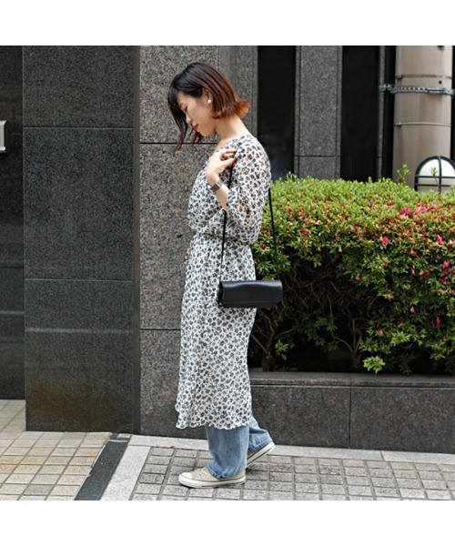 CLEDRAN（クレドラン）の「【本革 財布機能付き】CL3449 BAGU 2WAY WALLET SHOULDER（ショルダーバッグ・レディース・ブラック/キャメル/グリーン・FREE）」の8枚目の写真