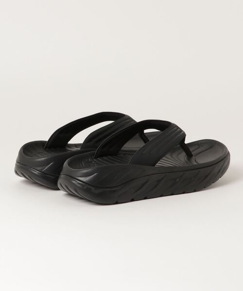 HOKA(ホカ)の「HOKA ONE ONE/ホカ オネオネ ORA RECOVERY FLIP(サンダル・メンズ・ブラック・8/10/9)」の2枚目の写真