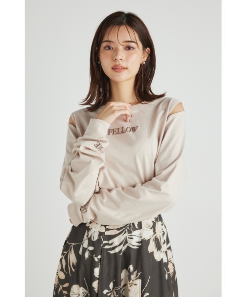 rienda(リエンダ)の「アームスリットロゴロングスリーブTシャツ(Tシャツ/カットソー・レディース・オレンジ/ベージュ/ブラック/パープル・FREE)」の6枚目の写真