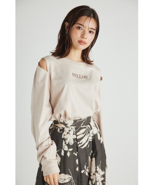 rienda(リエンダ)の「アームスリットロゴロングスリーブTシャツ(Tシャツ/カットソー・レディース・オレンジ/ベージュ/ブラック/パープル・FREE)」の8枚目の写真