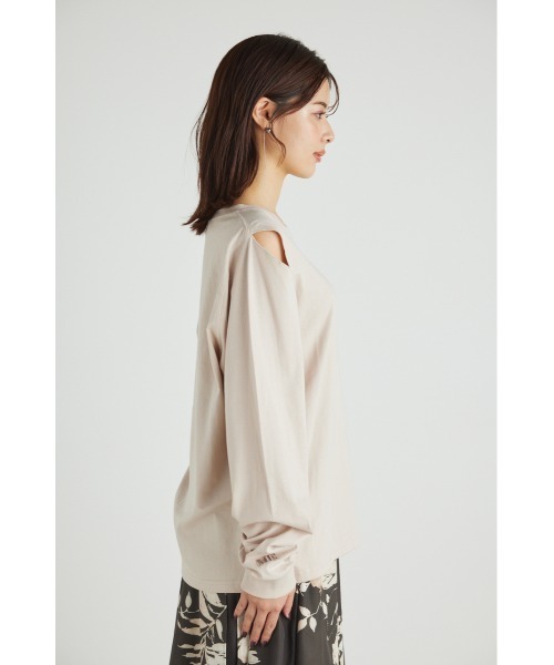 rienda(リエンダ)の「アームスリットロゴロングスリーブTシャツ(Tシャツ/カットソー・レディース・オレンジ/ベージュ/ブラック/パープル・FREE)」の10枚目の写真