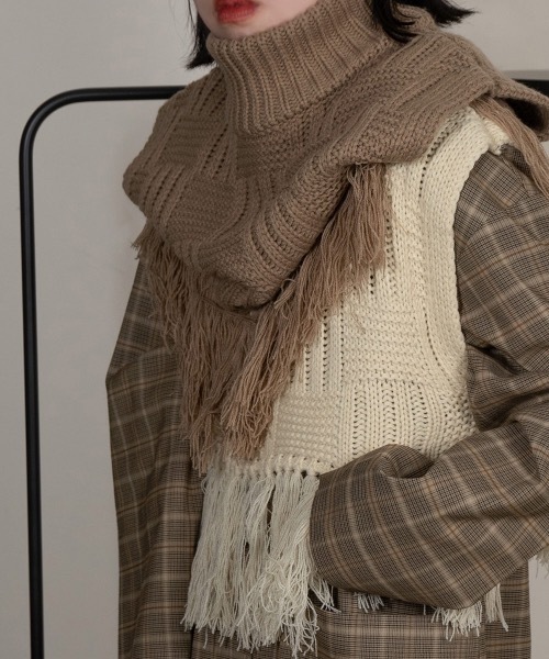 lawgy（ラウジー）の「square pattern fringe vest（ベスト・レディース・アイボリー/ベージュ・FREE）」の6枚目の写真