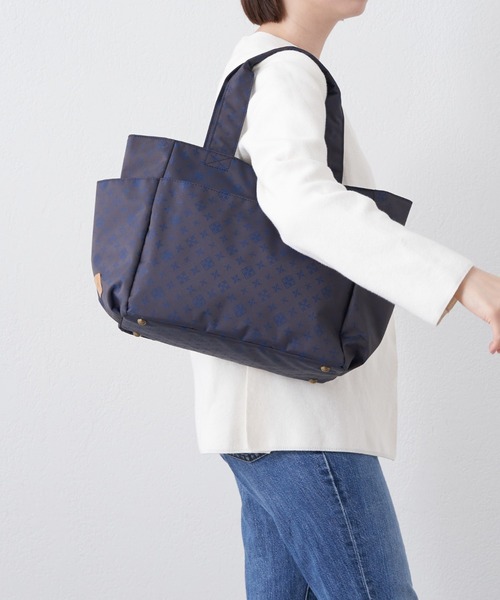 Daily russet(デイリー ラシット)の「【A4サイズ収納可】ナイロンジャガード A4トートバッグ(トートバッグ・レディース・レッド/ベージュ/ブラック/カーキ/グレー/ブラウン/ベージュ系その他/チャコールグレー/グレイッシュベージュ/ダークブラウン/グリーン・FREE)」の12枚目の写真