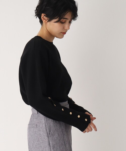 OPAQUE.CLIP(オペークドットクリップ)の「◆【C】ボタン使いデザインニット(ニット/セーター・レディース・アイボリー/ブラック/ライトパープル/レッド系1・40/38/36)」の2枚目の写真