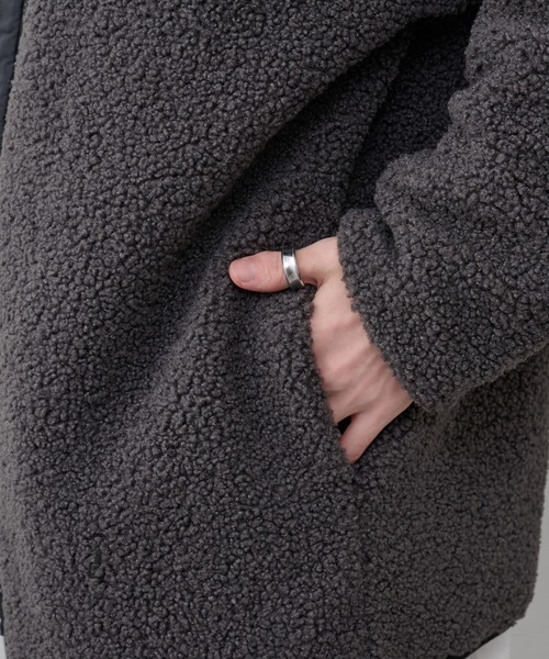 COLONY 2139（コロニートゥーワンスリーナイン）の「ボアノーカラージャケット（ノーカラージャケット・メンズ・ブラック/チャコールグレー・MEDIUM/LARGE）」の22枚目の写真