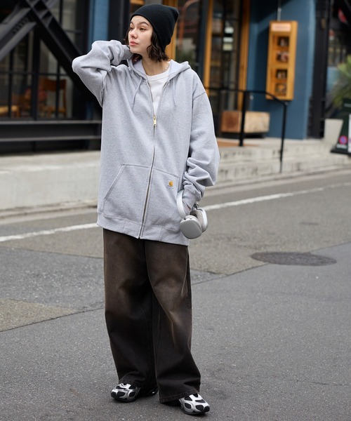 Carhartt(カーハート)の「carhartt(カーハート) Midweight Hooded Zip Sweat オーバーサイズ裏起毛フルジップパーカー(パーカー・メンズ・グレー/ブラック/チャコール/ネイビー・M/L/XL/S)」の11枚目の写真