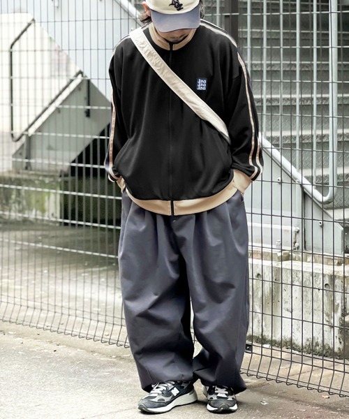 Java（ジャバ）の「《JaVaジャバ コラボ》レトロ感増す。ジャージ素材ダブルライントラックジャケット（ブルゾン・レディース・カーキ系/ブルー/ブラック/アイボリー/ブラウン・LARGE/MEDIUM/SMALL/X-LARGE）」の15枚目の写真