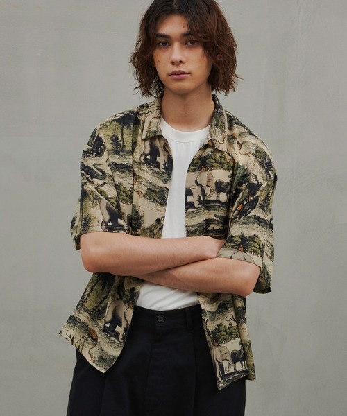 ADPOSION(アドポーション)の「【Revo.】アニマル柄半袖シャツ(シャツ/ブラウス・メンズ・グリーン/ネイビー/ブラック/マルチ/グレー・MEDIUM/LARGE)」の11枚目の写真